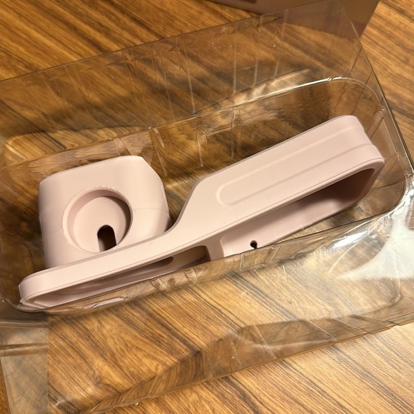 3 in 1 Silicone Device Stand Charging Station - Picture 2 of 2